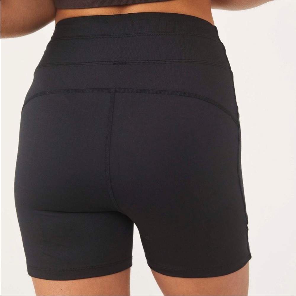 NWT Free People‎ Odessa Bike Shorts in Black Size XS - Picture 3 of 10